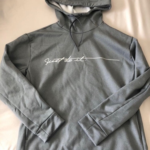 Nike Thermal Hoodie - Picture 1 of 2